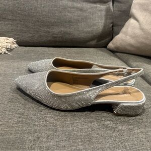 A New Day women's silver rhinestone sling back pointed toe heel -new